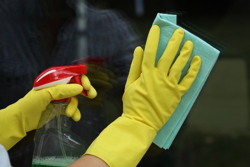 Professional oven cleaner in Bloomsbury deep cleaning a kitchen oven