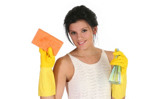 End of tenancy cleaning in a Bloomsbury bathroom with limescale removal