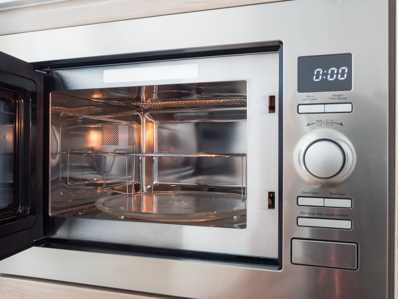 Effective Tips for Removing Burnt-on Residue from Your Stovetop